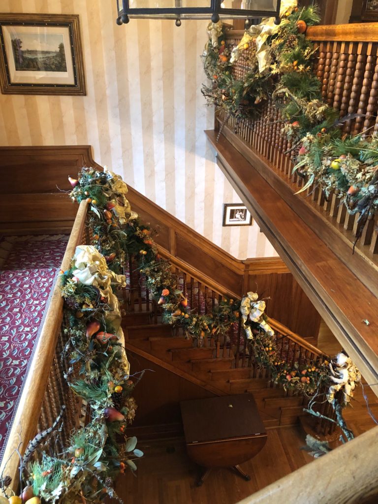 Holiday Decorating in Cincinnati, OH