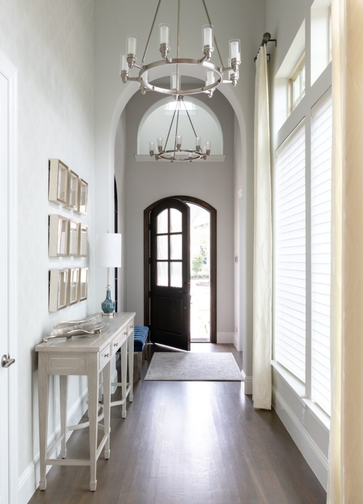 Bright Entrance Hallway with Neutral Paint