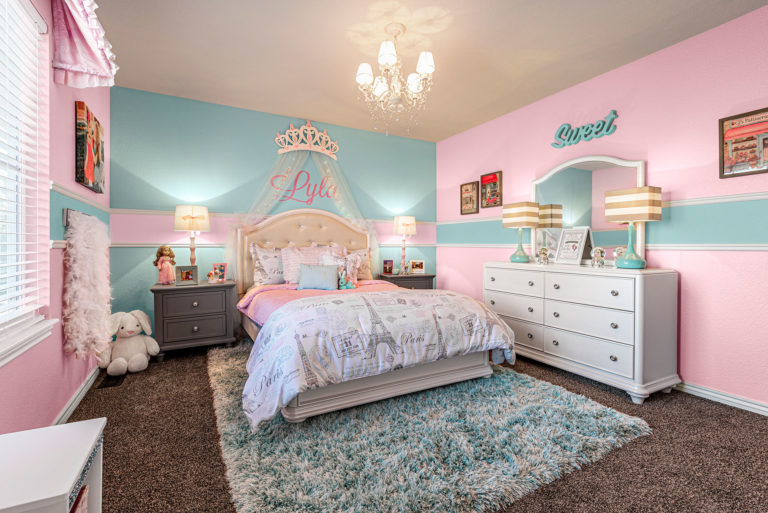 princess themed pink childrens bedroom