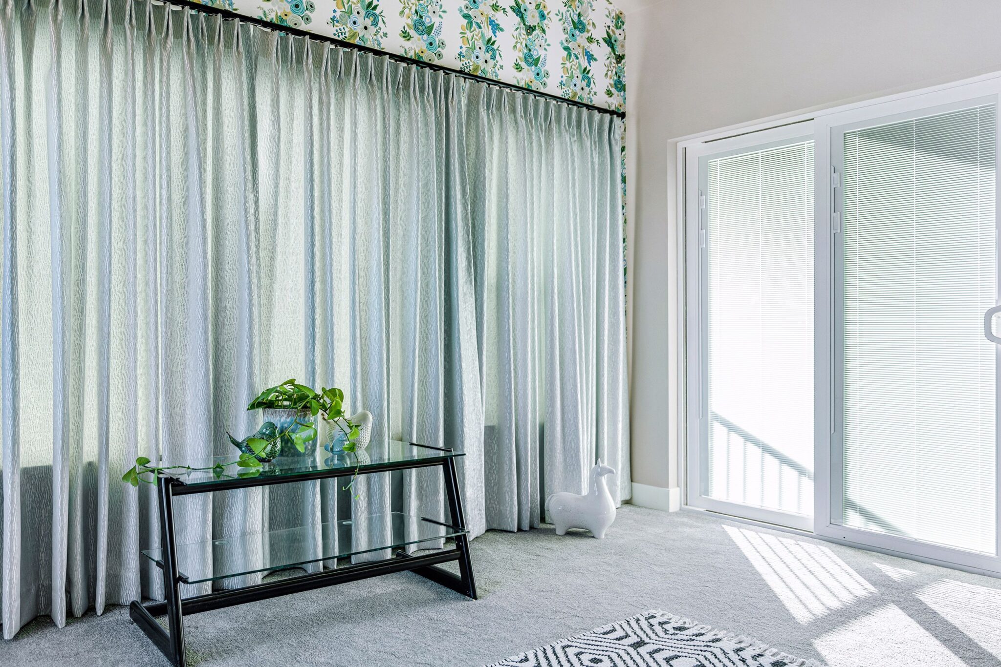 Using Custom Draperies To Complete Your Space