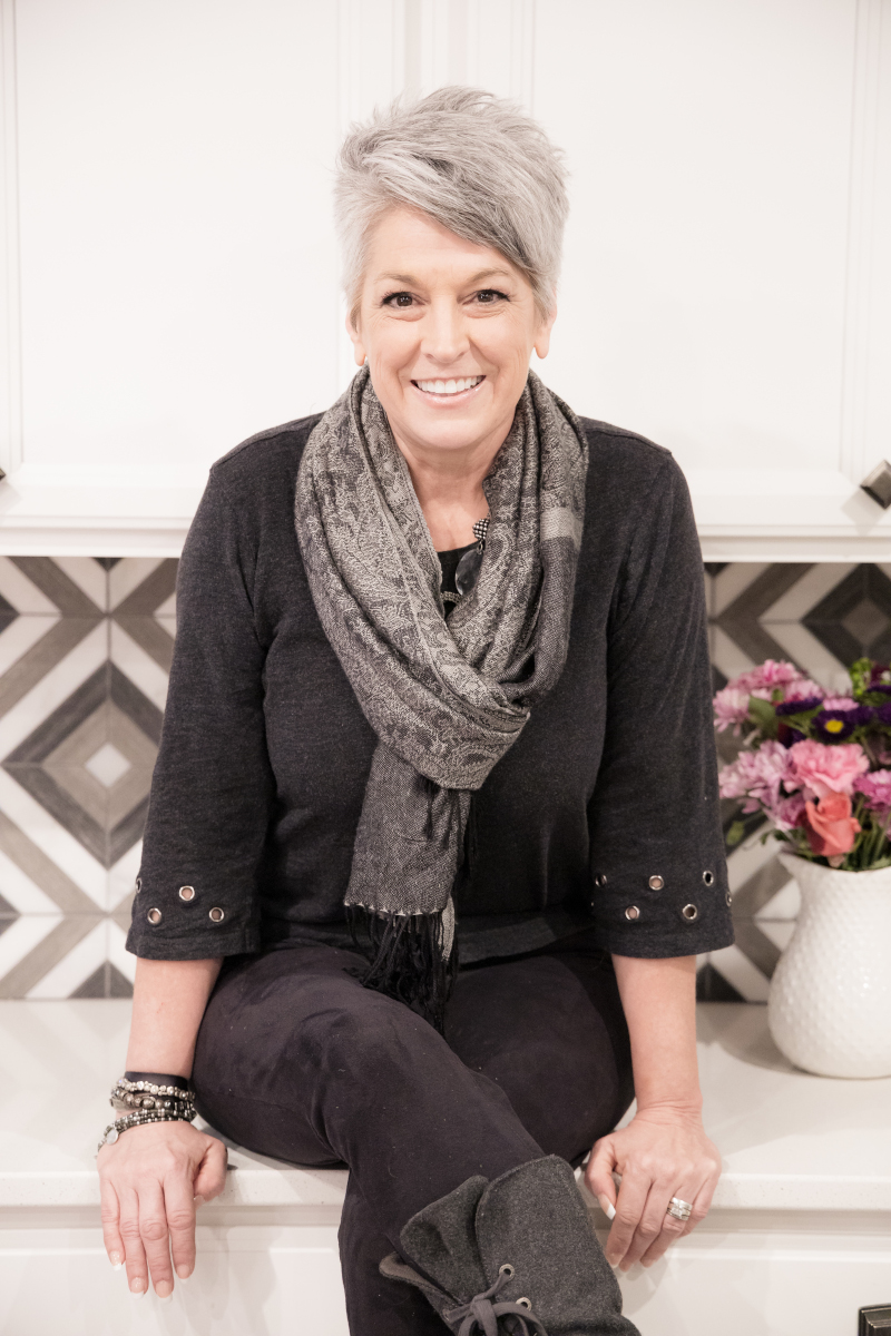 Erika Lee Decorator Headshot